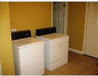 5th image of 549 Lajuanta St
