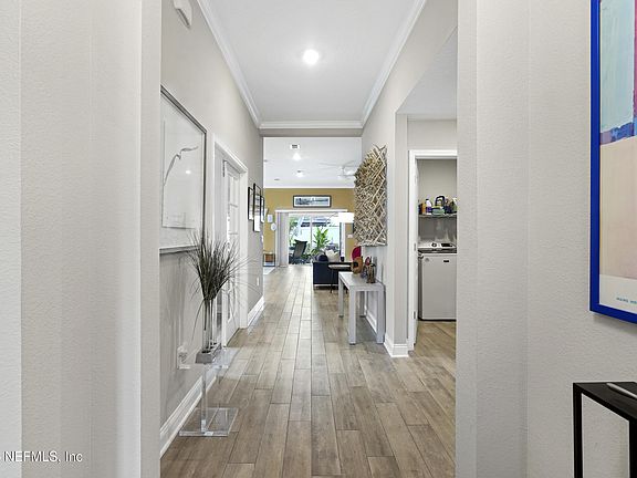 5th image of 89 HUESCA Court
