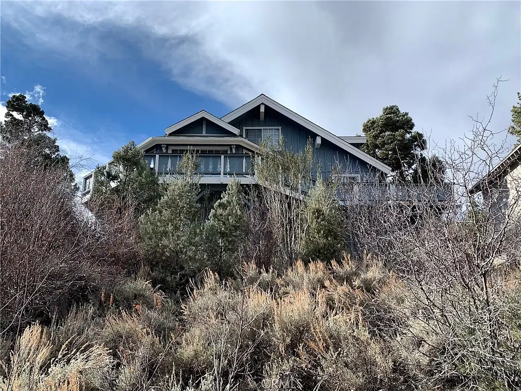 2 bed, 1318 sqft, $2,495 — Photo 1