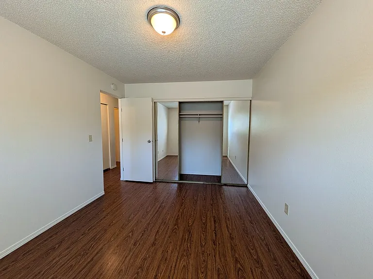 Cully Park Apartments — Photo 47