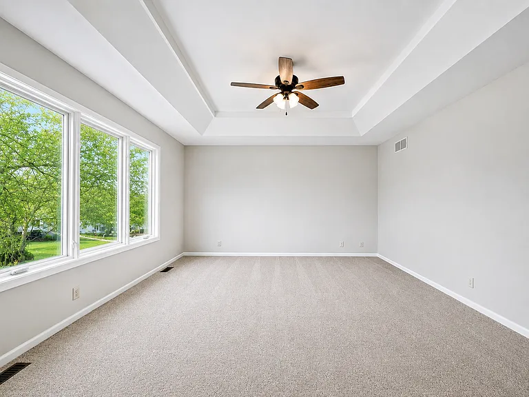 2327 Vavrina Ln — Photo 18