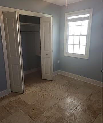 2nd image of 5517 Hawthorne Pl