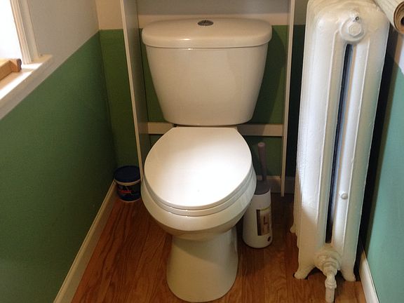 1st fl Powder room