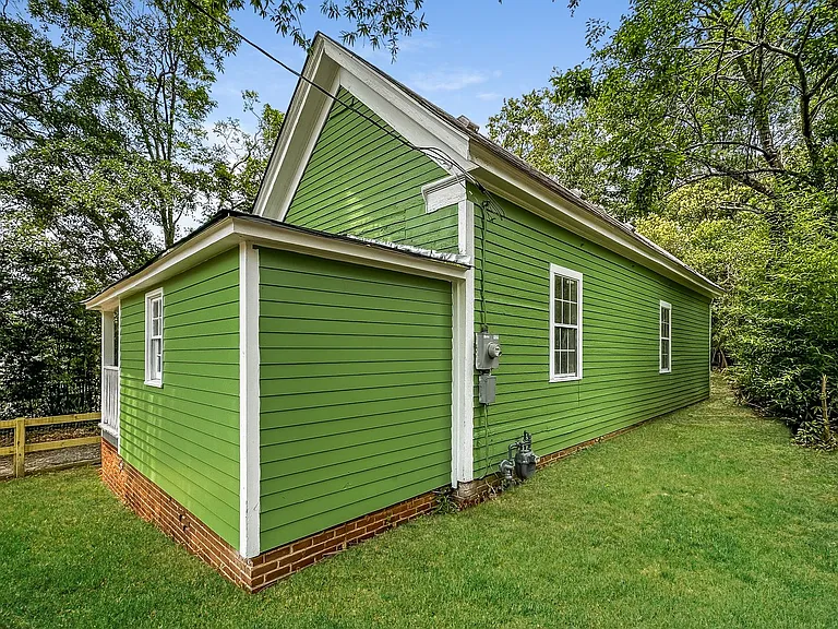 725 Williams St — Photo 2