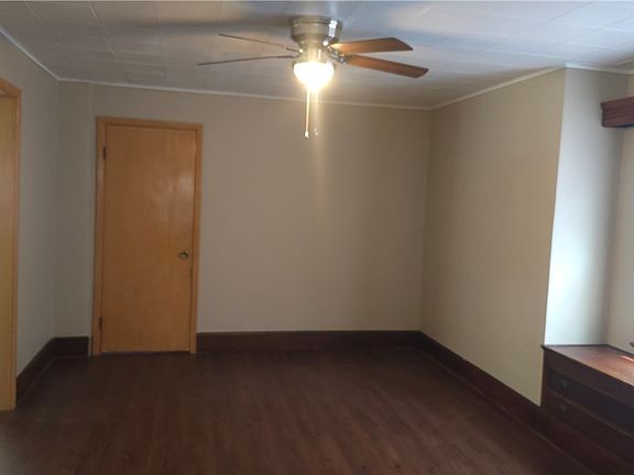4th image of 2311 S Canal St