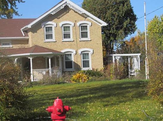 2nd image of 140 Darboy Rd