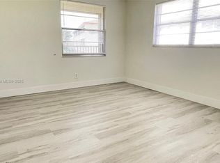 New Hampton, Pembroke Pines, FL 33027