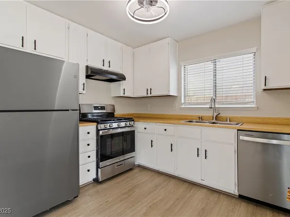 1713 Amboy Dr, Las Vegas, NV 89108