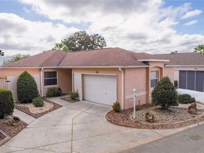 952 Avalon Ave, Lady Lake, FL, 32159