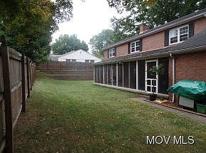 2nd image of 2501 Plum St
