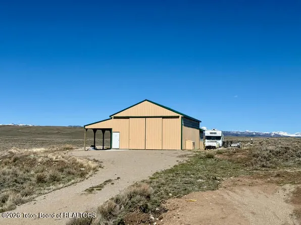 1 Chato Pl, Pinedale, WY 82941