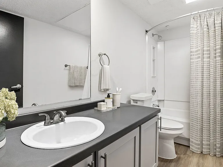 Tradewinds Apartment Homes — Photo 24