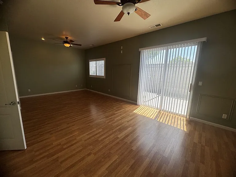 1349 Table Mountain Dr — Photo 10