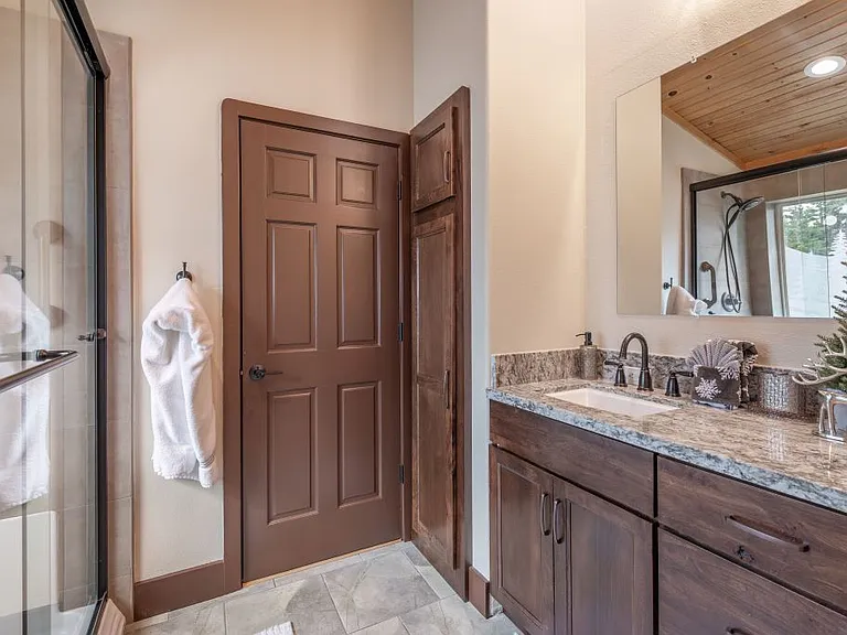 12426 Viking Way — Photo 26