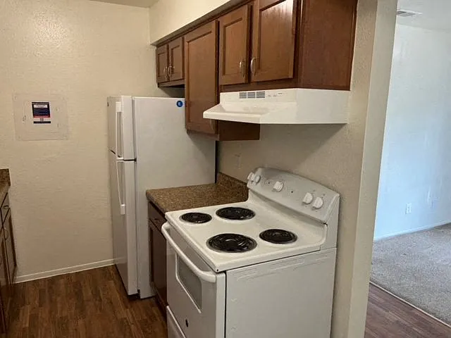 Woodland Place Apartments — Photo 42