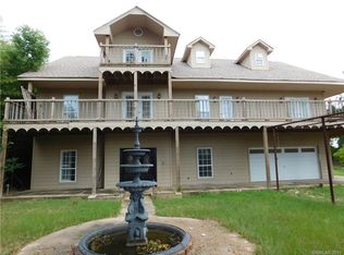 5669 Buncombe Rd, Shreveport, LA 71129