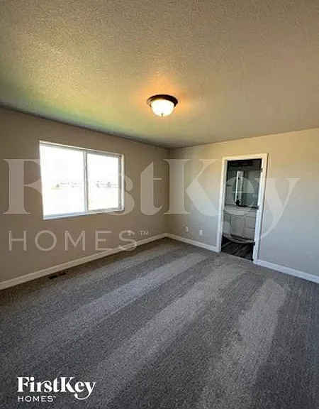 10166 Luneth Dr — Photo 5
