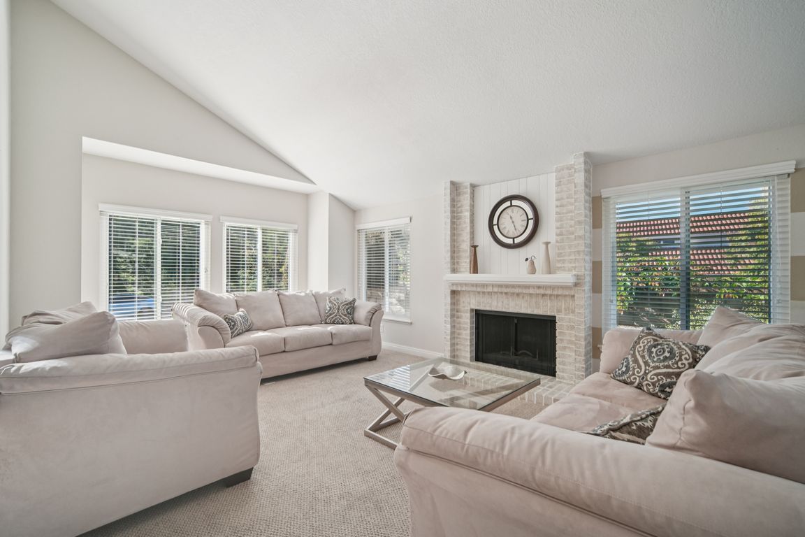 next background image