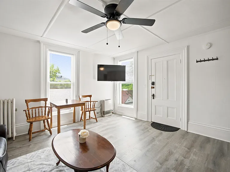 166 Main St #21 — Photo 2