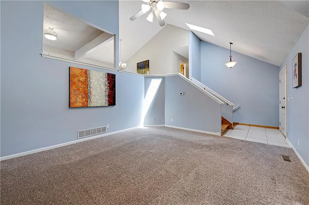 4 bed, 2843 sqft, $2,780 — Photo 4