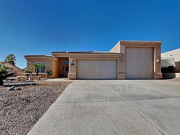 3rd image of 2425 Barranca Dr