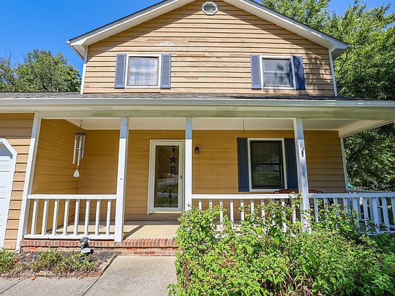 4th image of 6225 Springbrook Dr