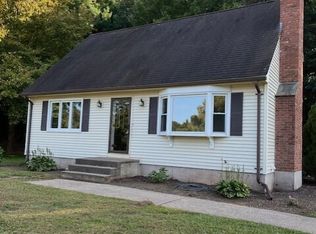 35 Shadow Ln, Cromwell, CT 06416