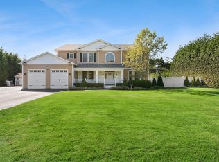 23 Knollwood Dr, Southampton, NY 11968
