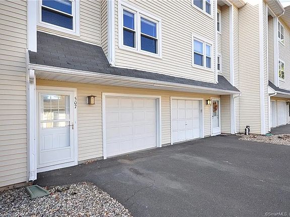 3rd image of 507 Carlton Ln Unit 507