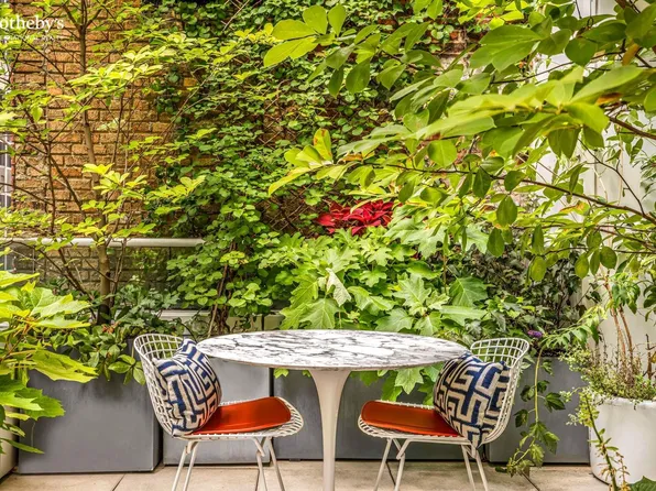 5 East 44th Street image 7 of 18