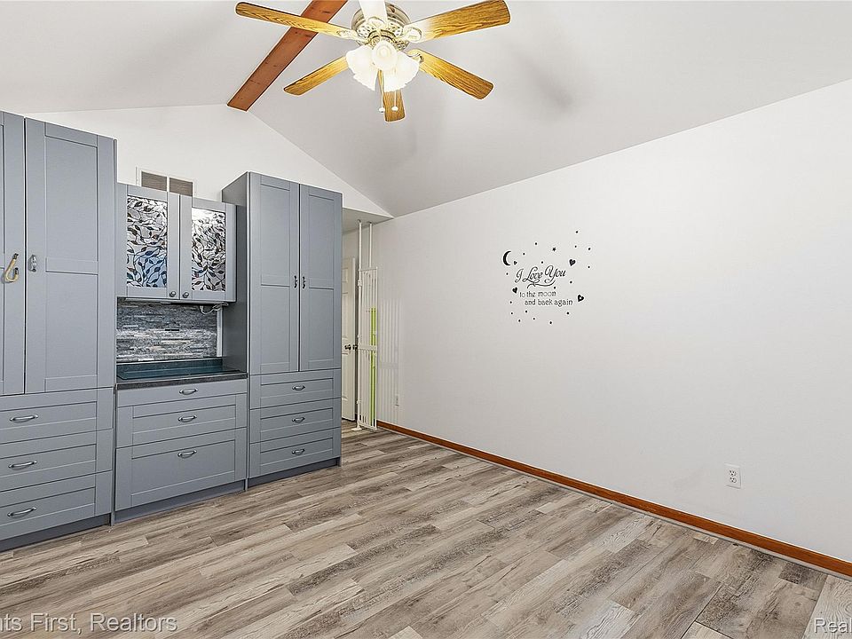54845 Petunia Dr, photo 25