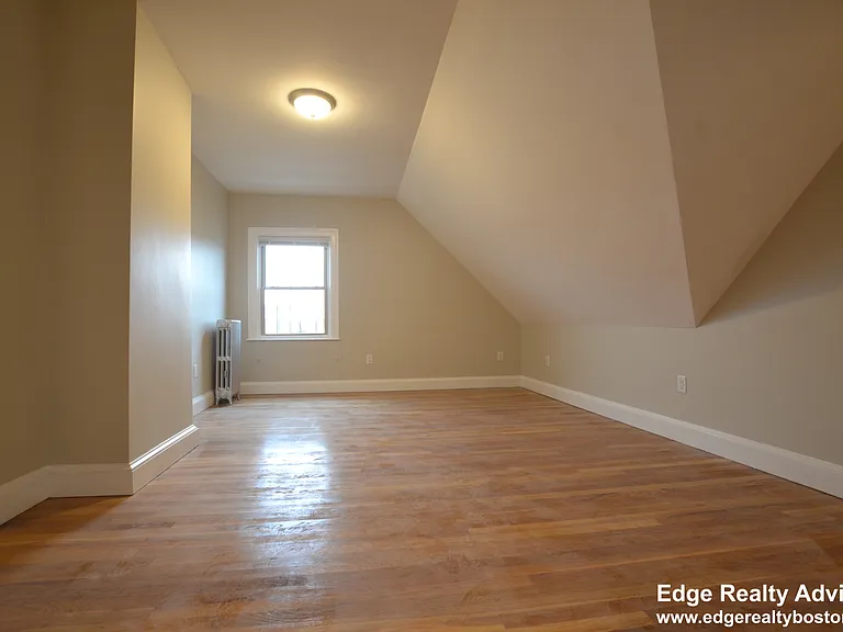 58 Foster St #2 — Photo 8