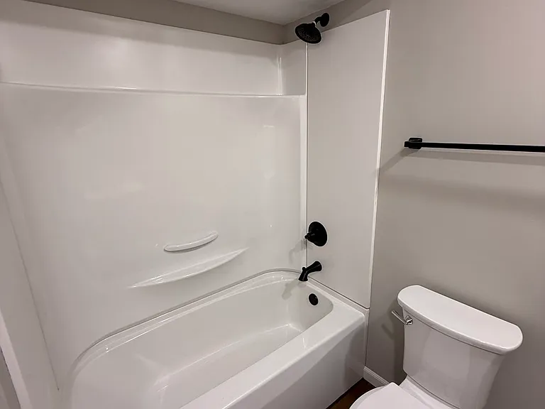 933 W Main St #933 — Photo 1