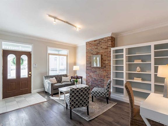 4th image of 1820 Highland Ave