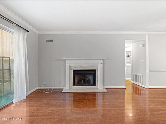 4th image of 1004 Donard Park Ave