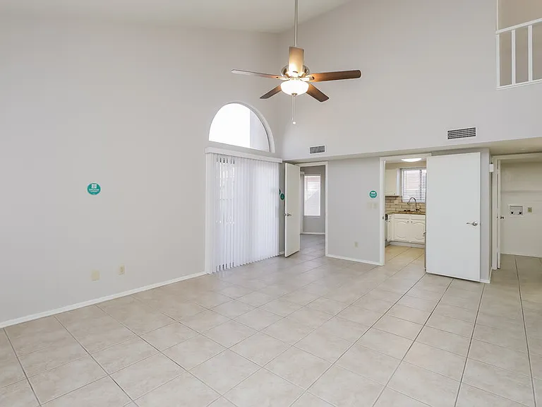 2282 W Park Ave — Photo 5