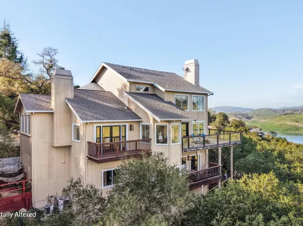 17864 Holiday Dr, Morgan Hill, CA 95037