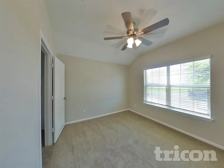 10020 Poinsett Way — Photo 19