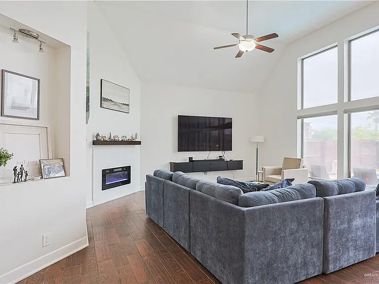 2806 San Eduardo St — Photo 16