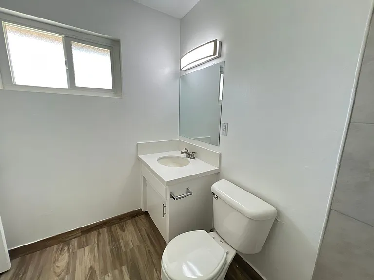 4300 Columbus St — Photo 10
