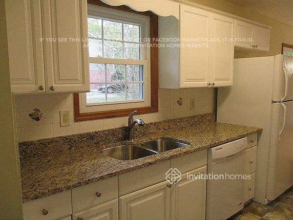 3142 Country Lake Dr — Photo 4