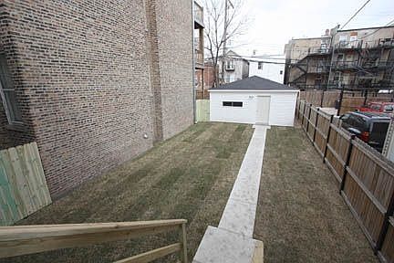 2nd image of 2708 W Evergreen Ave #1