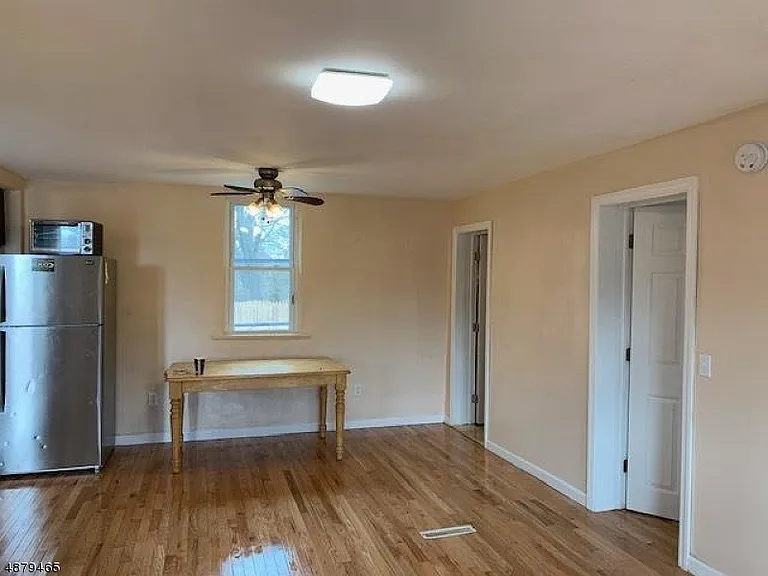 36 Colfax Ave — Photo 3