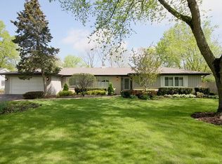 25W616 Flint Creek Dr, Wheaton, IL 60189