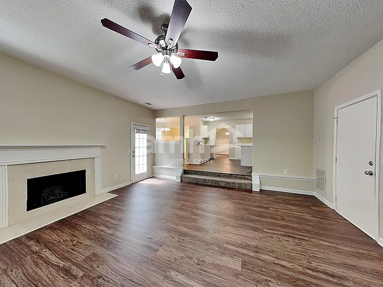 4445 Tuckahoe Ct — Photo 7