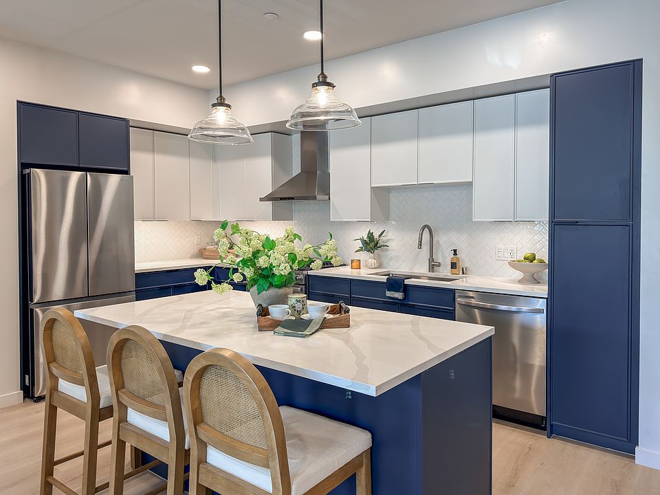 1st image of 701 S Nardo Ave #10-101