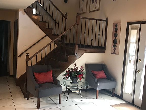 4th image of 20950 Cambridge Ln