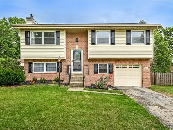 107 Buttercup Dr, Cranberry Township, PA 16066
