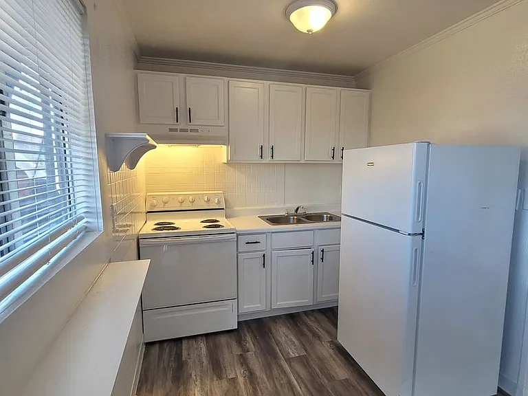 108 E Coogan Dr — Photo 28