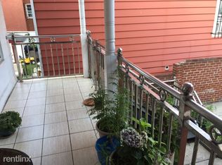 3368 11th St, Astoria, NY 11106